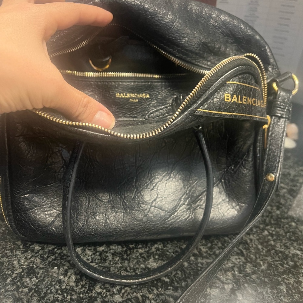 Black Vintage Balenciaga Purse. - Picture 4 of 5